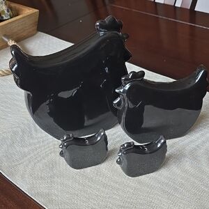 Black Ceramic Chicken Set